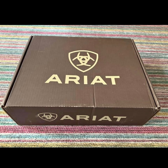 Brand new, never worn ARIAT boots ‼️ - Picture 5 of 5